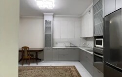 3-��������� �������� � 90 �² � 1/12 ���� � ���������, ����� 323 � ���-������ ����� ���� 4