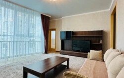 2-��������� �������� � 90 �² � 6/20 ����, ��� �����, ������ 162�4 ���� 4