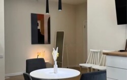 2-��������� �������� � 55 �² � 6/19 ����, ���������� 574/1 �3 � ���-������ ���� 1