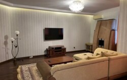 4-��������� �������� � 191 �² � 8/15 ����, ������ 128 ���� 2