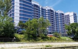 3-��������� �������� � 90 �² � 1/12 ���� � ���������, ����� 323 � ���-������ ����� ���� 5