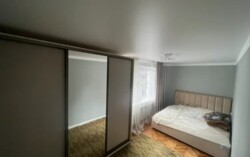 2-��������� �������� � 57 �² � 2/4 ����, ���������� 120 � ��. ����� ���� �� ���� 1