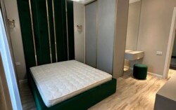 2-��������� �������� � 49 �² � 13/17 ����, ���������� 574/1 �3 ���� 1