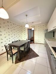 3-��������� �������� � 125 �² � 7/13 ���� � ���������, ����������� 283/1 � ���-������ https://krisha.kz/a/show/1000829855 ���� 12