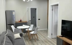 2-��������� ��������, 50 �², 7/10 ���� ���������, ������������ 179 ���� 8