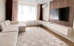 2-��������� �������� � 65 �² � 8/19 ����, ���-������ 21 ���� 2