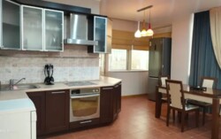 2-��������� �������� � 105 �² � 16/19 ����, ��� �����-3, ���-������ 7 ���� 1