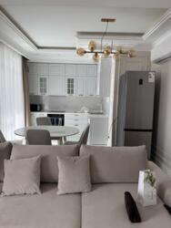 Central Avenue ���� 7