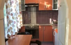 2-��������� �������� � 45 �² � 3/5 ����, ������������ 15 � ���������� - ������������ ���� 1