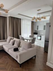 Central Avenue ���� 6