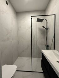 3-��������� �������� � 100 �² � 17 ����, ���-������ 105 � ��������� https://krisha.kz/a/show/697766951 ���� 17