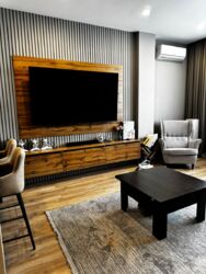 ����-����� � �� 'Bloom House' ���� 8