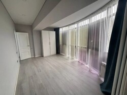 Продается квартира Алматы, Алмалинский р-н, Толе би 189/3 — ул. Жарокова фото 4 Продается квартира Алматы, Алмалинский р-н, Толе би 189/3 — ул. Жарокова фото 4