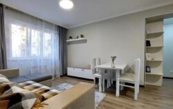 2-��������� �������� � 42 �² � 3/5 ����, �������� ���� 83/1 ���� 3