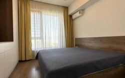 3-��������� �������� � 77 �² � 8/12 ����, ���������� 157 �6 ���� 1