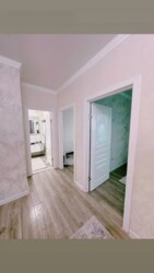 4-��������� �������� � 135 �² � 14/25 ����, ����� ����������� 270 ���� 2