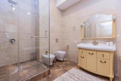 3-��������� �������� � 121 �² � 3/9 ����, ����� ������ 49 ���� 16