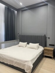 4-��������� �������� � 151 �² � 7/7 ����, ��� ������ ������ 136 � ����������� ���� 2