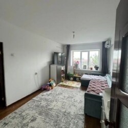 2-комнатная квартира · 50 м² · 5/5 этаж, мкр Орбита-3 52 фото 1 2-комнатная квартира · 50 м² · 5/5 этаж, мкр Орбита-3 52 фото 1