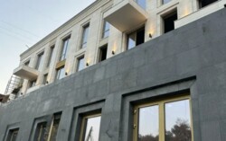 3-��������� �������� � 100 �² � 3/3 ����, �������� 80/85 ���� 2