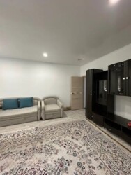 1-комнатная квартира · 51.2 м² · 1/5 этаж, мкр Самал-3 117/5 — Қажымұқан Мендіқұлов фото 1 1-комнатная квартира · 51.2 м² · 1/5 этаж, мкр Самал-3 117/5 — Қажымұқан Мендіқұлов фото 1