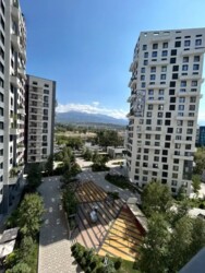 3-��������� �������� � 80 �² � 8/19 ����, ���-������ 41 ���� 4