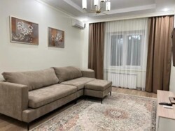 2-комнатная квартира · 55 м² · 2/5 этаж, мкр Самал-2 47 фото 3 2-комнатная квартира · 55 м² · 2/5 этаж, мкр Самал-2 47 фото 3