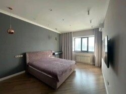 4-��������� �������� � 150 �² � 10/14 ����, �������� �������� 124 � ���� ���� 3