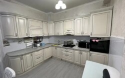 4-��������� �������� � 137.9 �² � 1/3 ����, ����������� 23 ���� 1