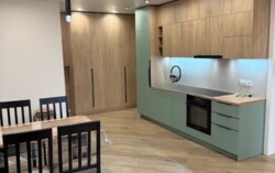 2-��������� �������� � 49.3 �² � 11/18 ����, ������� 31 ���� 2