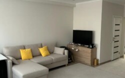 2-��������� �������� � 53 �² � 5/5 ����, ��� �����-1, ������ 89/1 � Dostyk Plaza ���� 3