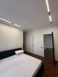 3-��������� �������� � 100 �² � 17 ����, ���-������ 105 � ��������� https://krisha.kz/a/show/697766951 ���� 11