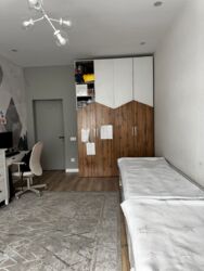 ����-����� � �� 'Bloom House' ���� 5