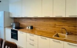 2-��������� �������� � 65.5 �² � 12/16 ����, �������� 233 ���� 2