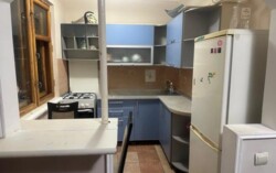 2-комнатная квартира · 48 м² · 2/4 этаж, Радостовцев 152г — Джандосова розыбакиева Гагарина https://krisha.kz/a/show/699900835 фото 1 2-комнатная квартира · 48 м² · 2/4 этаж, Радостовцев 152г — Джандосова розыбакиева Гагарина https://krisha.kz/a/show/699900835 фото 1