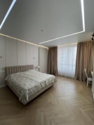 4-��������� �������� � 127 �² � 8/21 ����, ���-������ 27/3 � ���������� ��������� ���� 6