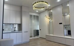 3-��������� �������� � 100 �² � 7/19 ����, ���-������ 140 � ��������� Primavera ���� 2