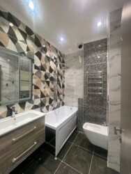 4-��������� �������� � 150 �² � 10/14 ����, �������� �������� 124 � ���� ���� 7