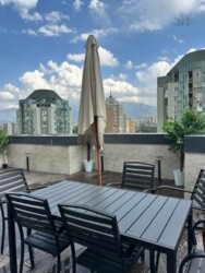 3-��������� �������� � 200 �² � 11/11 ����, ����� 58/1    https://krisha.kz/a/show/1002620214 ���� 1