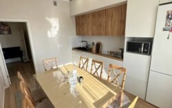 2-��������� �������� � 69.7 �² � 13/13 ����, ��������� 131 � ������������� ���� 2