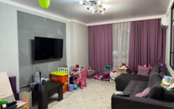 2-��������� �������� � 67.5 �² � 8/13 ����, ��������� 131/8 � �������� ���� 2