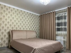 2-��������� �������� � 72 �² � 10/12 ����, ������������ 28/1 ���� 4