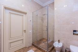 3-��������� �������� � 121 �² � 3/9 ����, ����� ������ 49 ���� 8