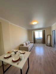 2-��������� �������� � 43 �² � 12/13 ����, �������� 194 � ���������� ���� 1