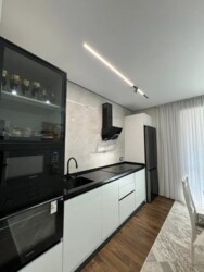 2-��������� �������� � 65 �² � 3/18 ����, ���������� 270 ���� 1