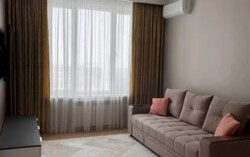 2-��������� �������� � 86 �² � 14/18 ����, ����������� 237/1 �1 � ������� ���� 1