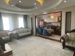 3-��������� �������� � 125 �² � 5/21 ����, �������� 30/8 � �������� �������� ��������� � �������� �������� � ��������� ���� 1