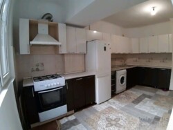 3-��������� �������� � 82 �² � 3/5 ����, ��������� 76 � ������ �� ���� 1