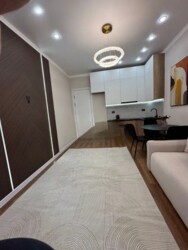 2-��������� �������� � 40.7 �² � 16/17 ����, ������� 20 ���� 17