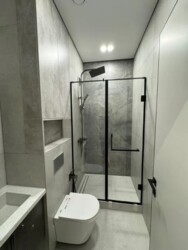 3-��������� �������� � 85.6 �² � 5/16 ����, ����������� 197/2 � ��������� ���� 2